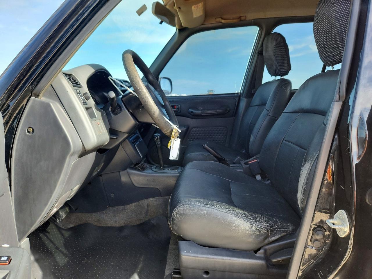 2000 TOYOTA RAV4 BASE