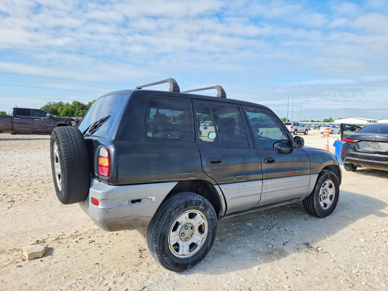 2000 TOYOTA RAV4 BASE