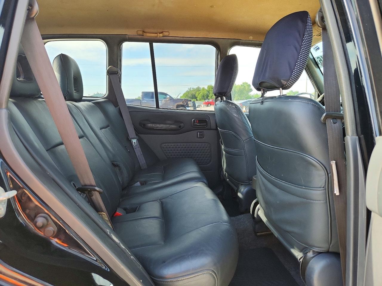 2000 TOYOTA RAV4 BASE