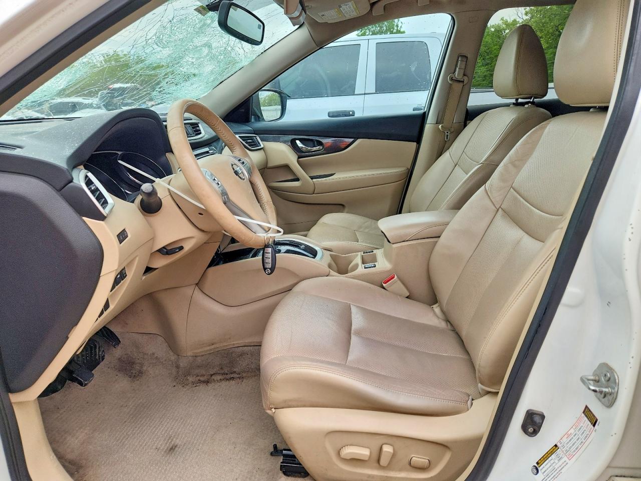 2015 NISSAN ROGUE