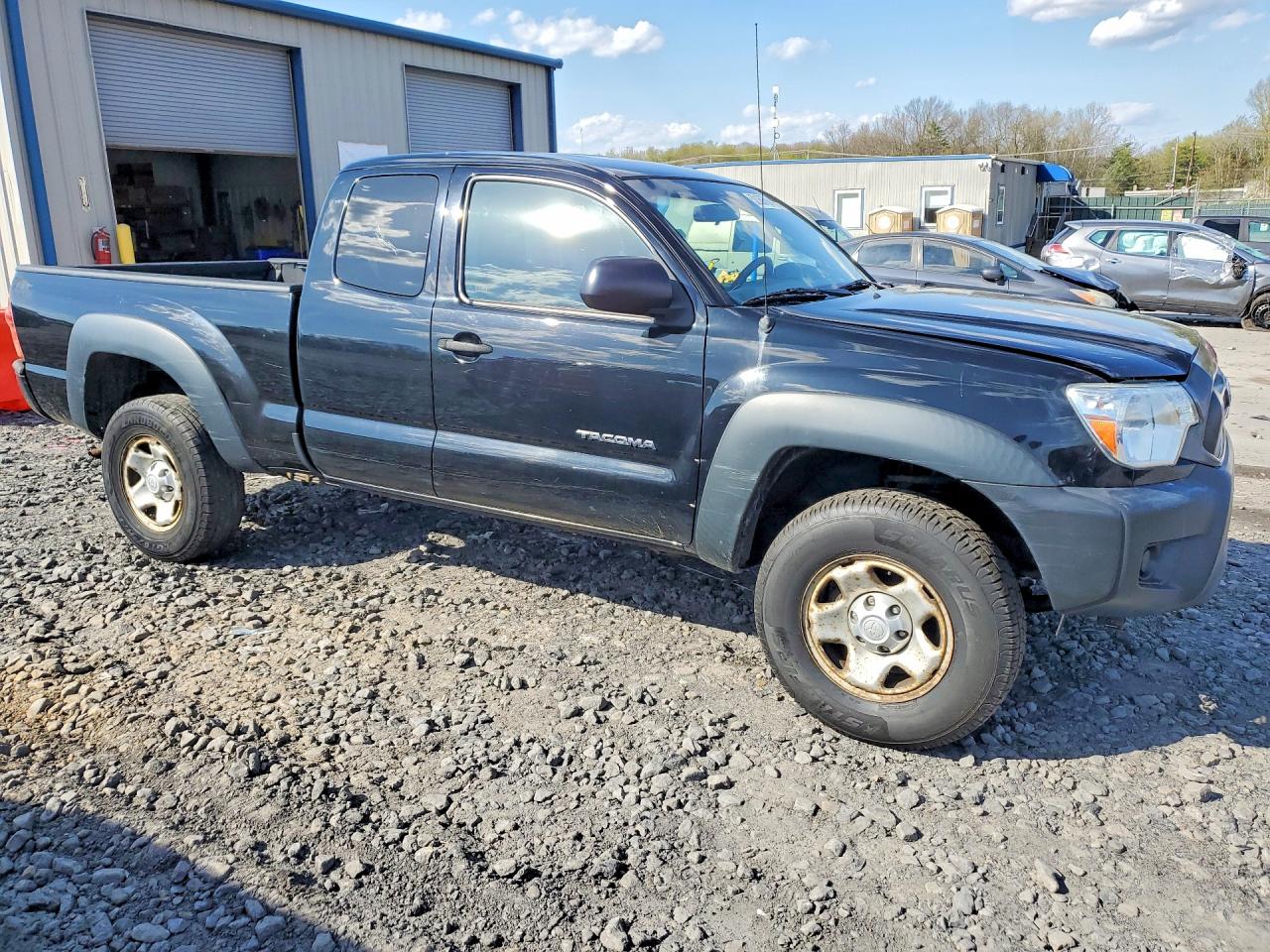 2012 TOYOTA TACOMA