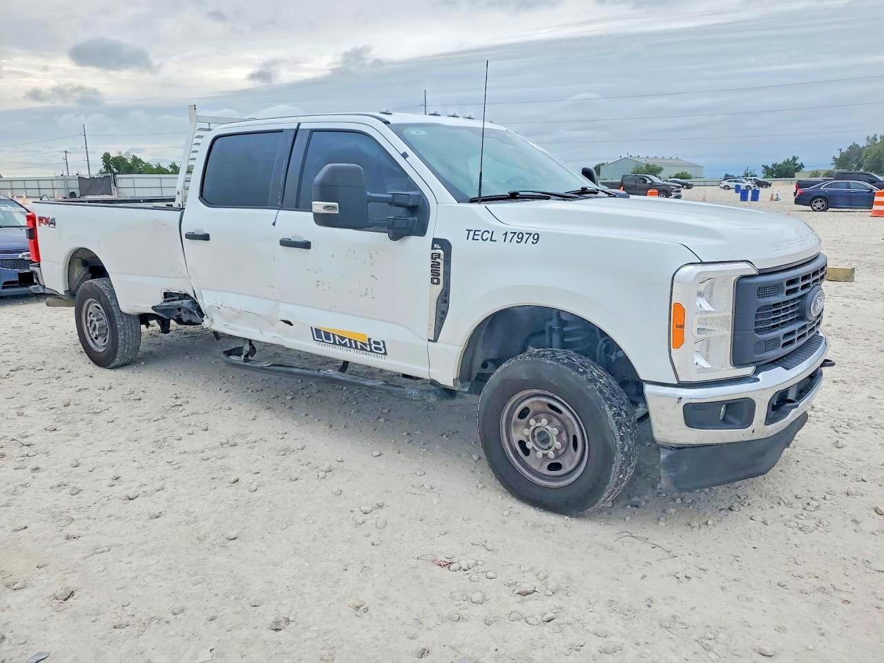 2023 FORD F250