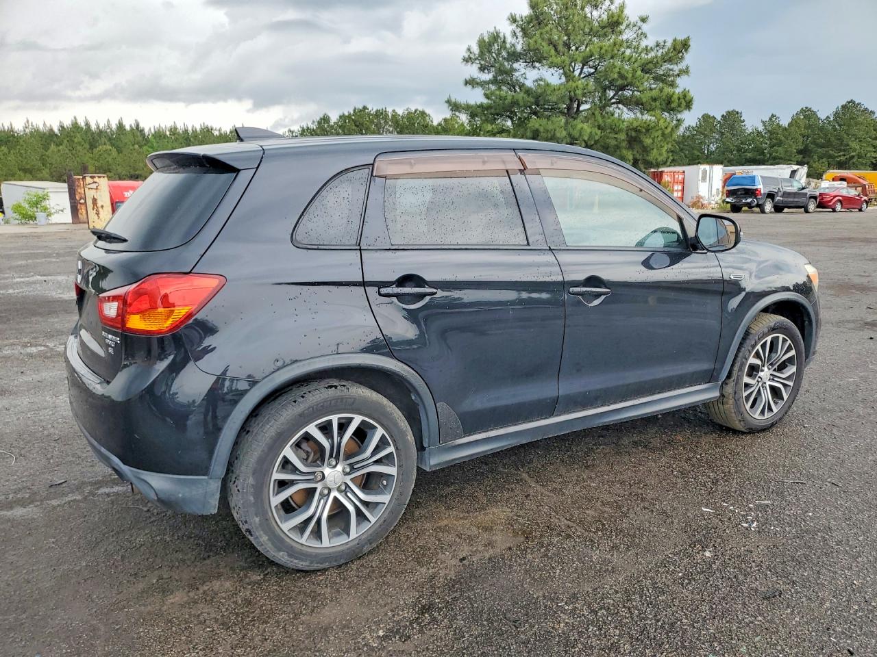 2017 MITSUBISHI OUTLANDER