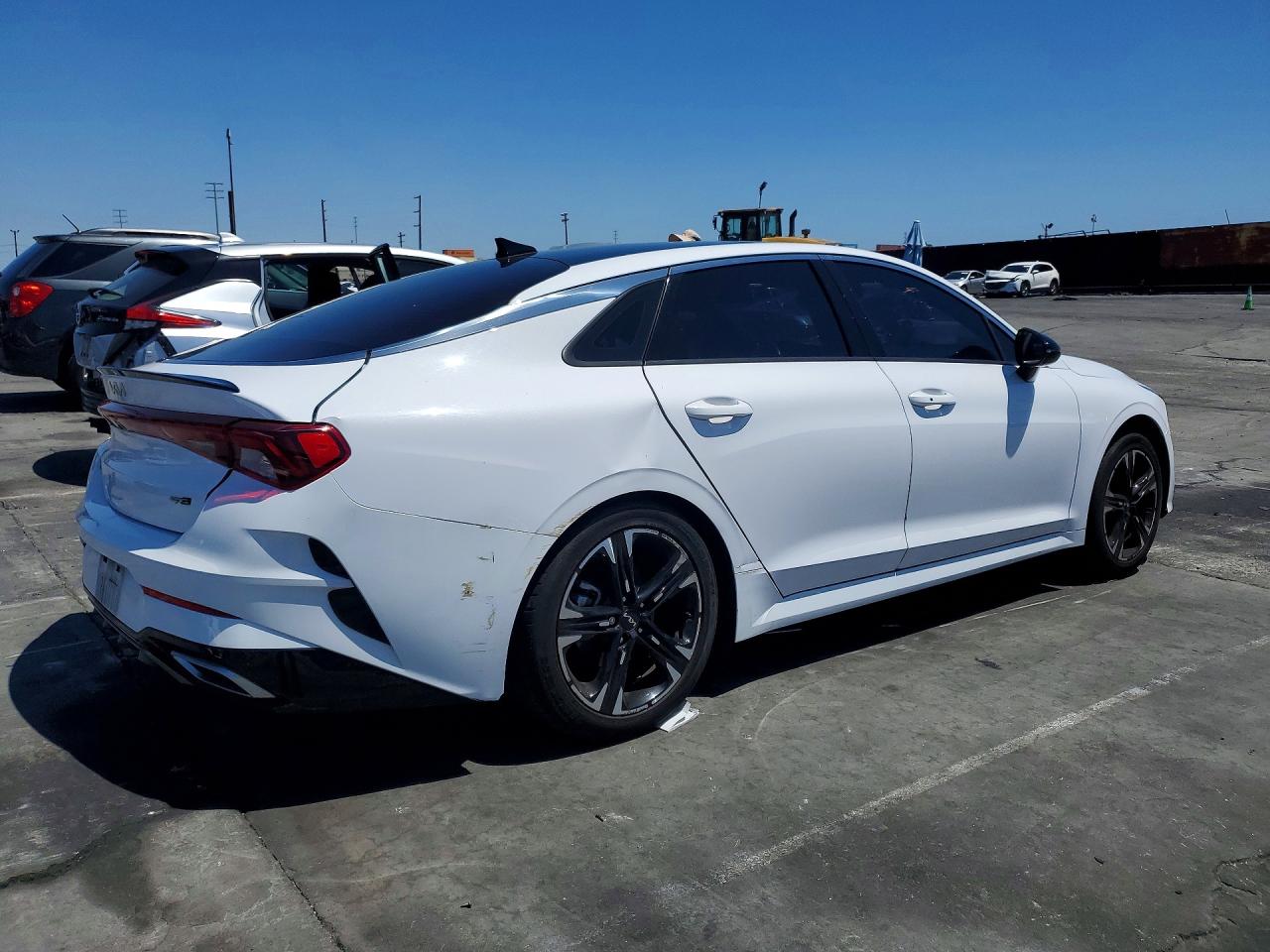 2022 KIA K5