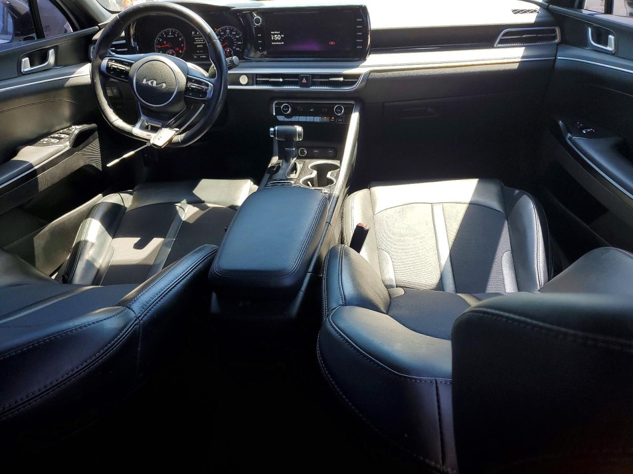 2022 KIA K5