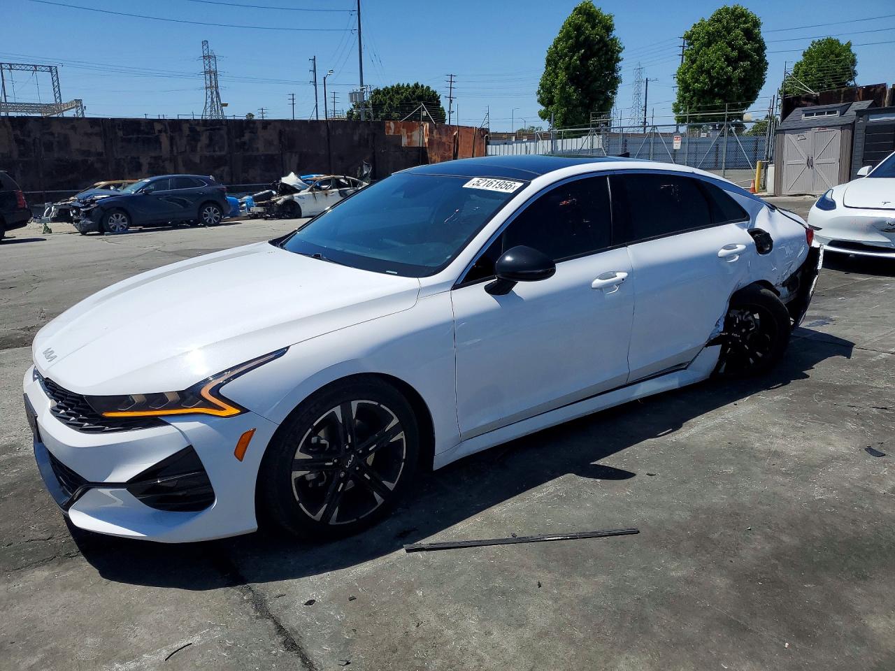 2022 KIA K5