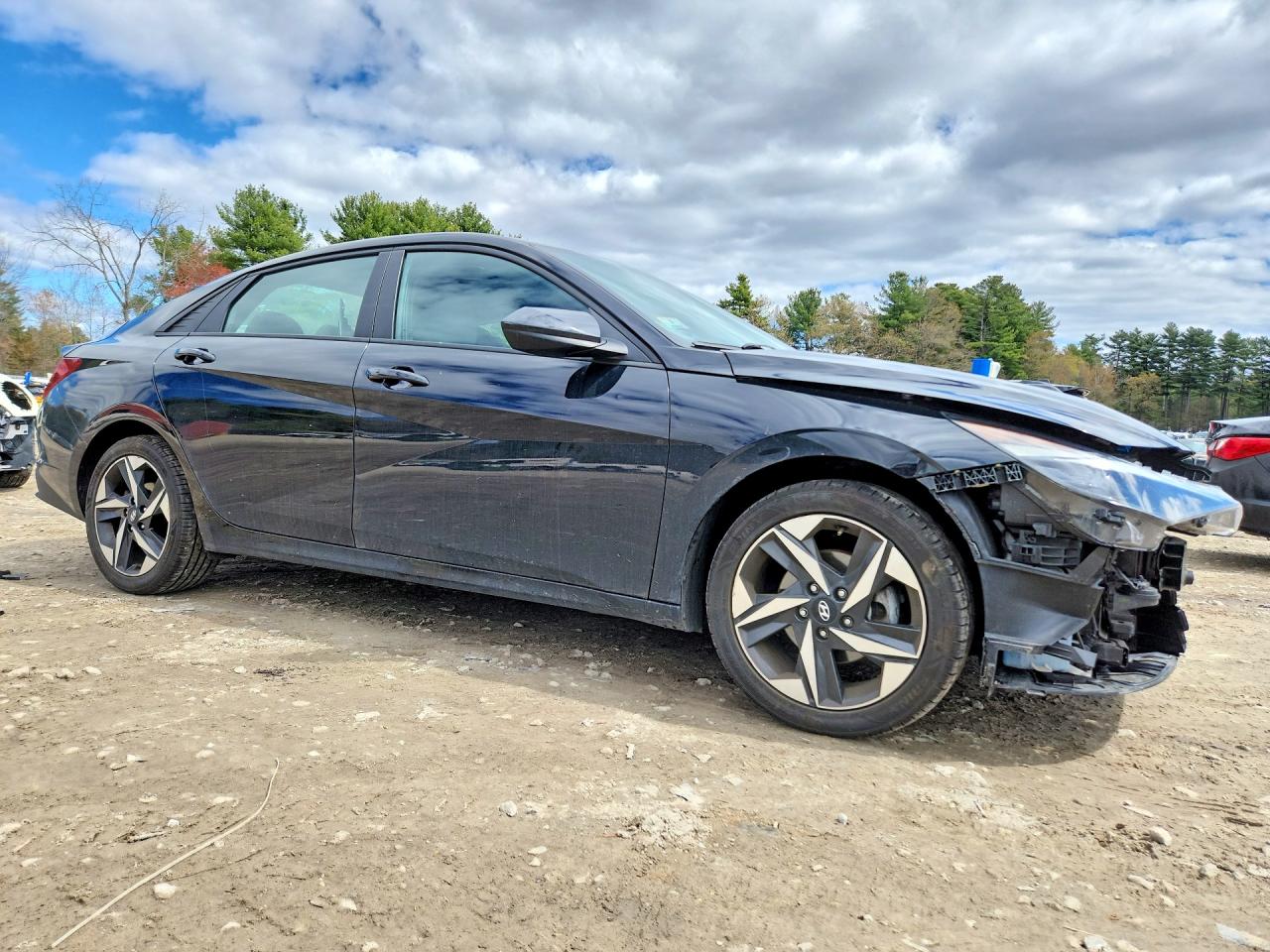 2023 HYUNDAI ELANTRA