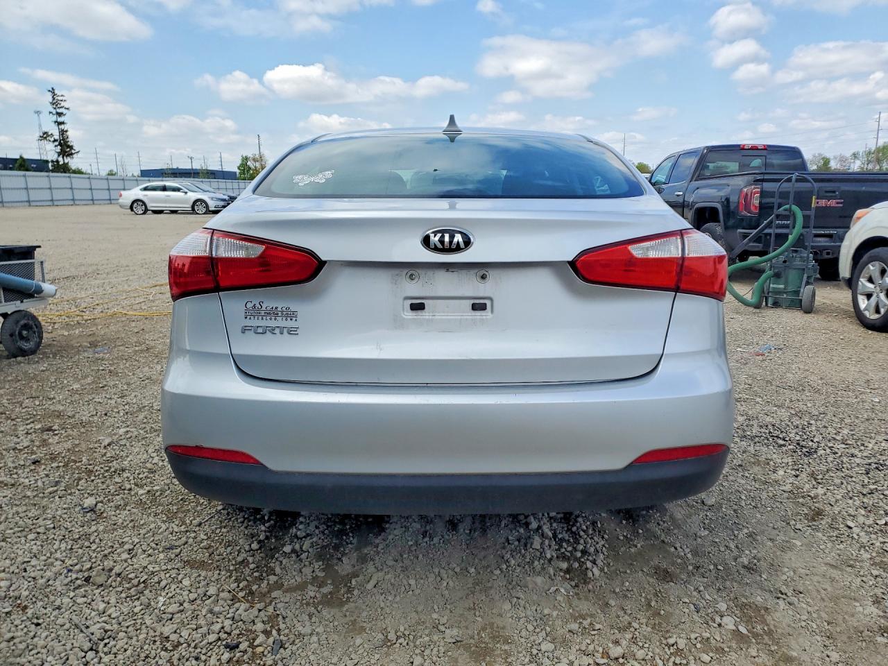 2016 KIA FORTE