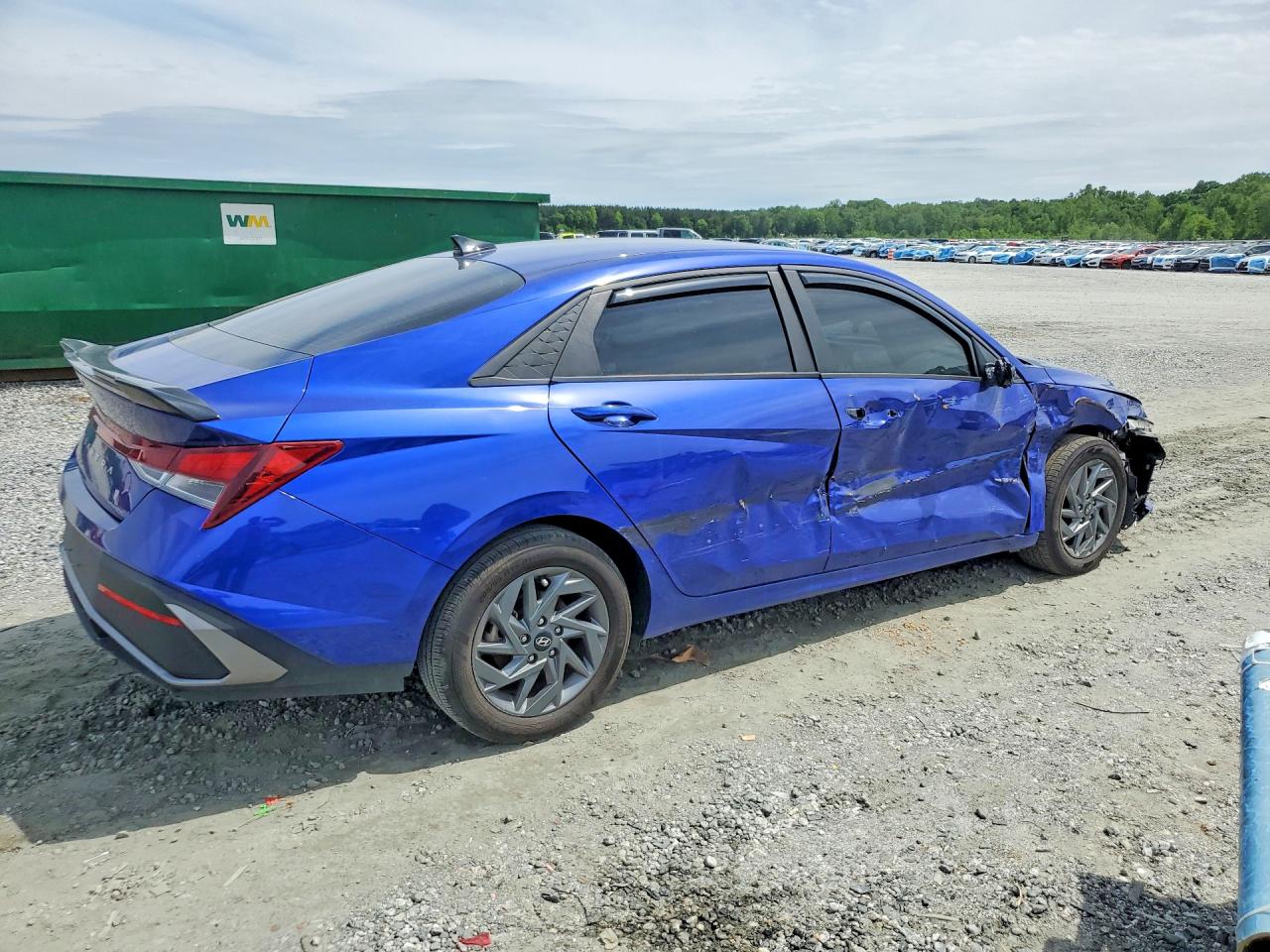 2024 HYUNDAI ELANTRA