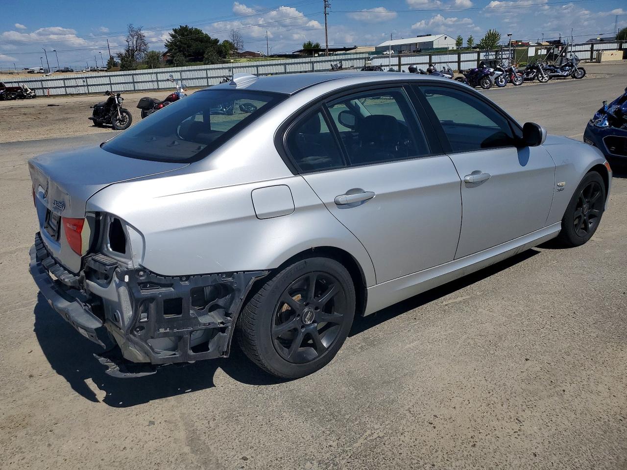 2011 BMW 3 SERIES