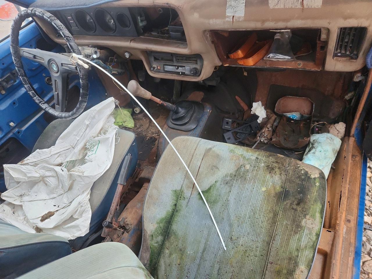 1976 TOYOTA COROLLA