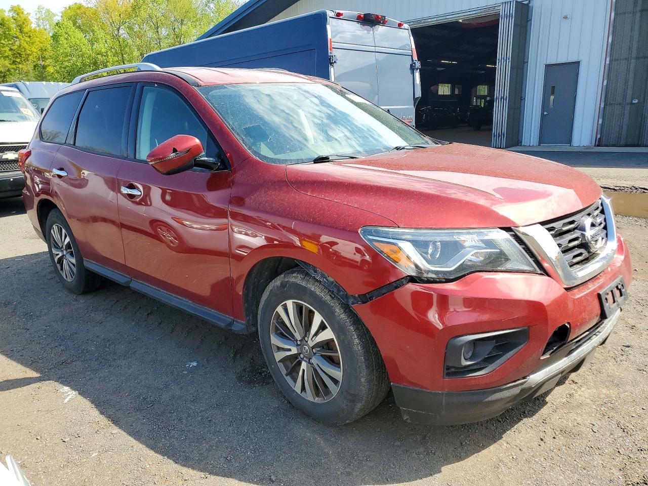 2017 NISSAN PATHFINDER
