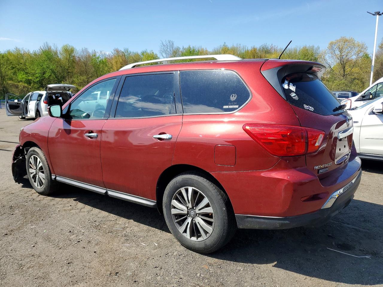 2017 NISSAN PATHFINDER