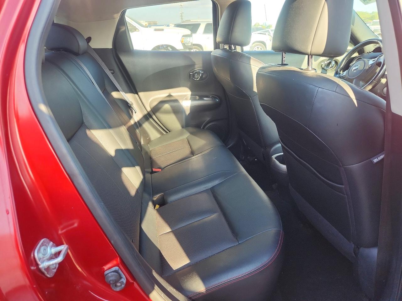2015 NISSAN JUKE