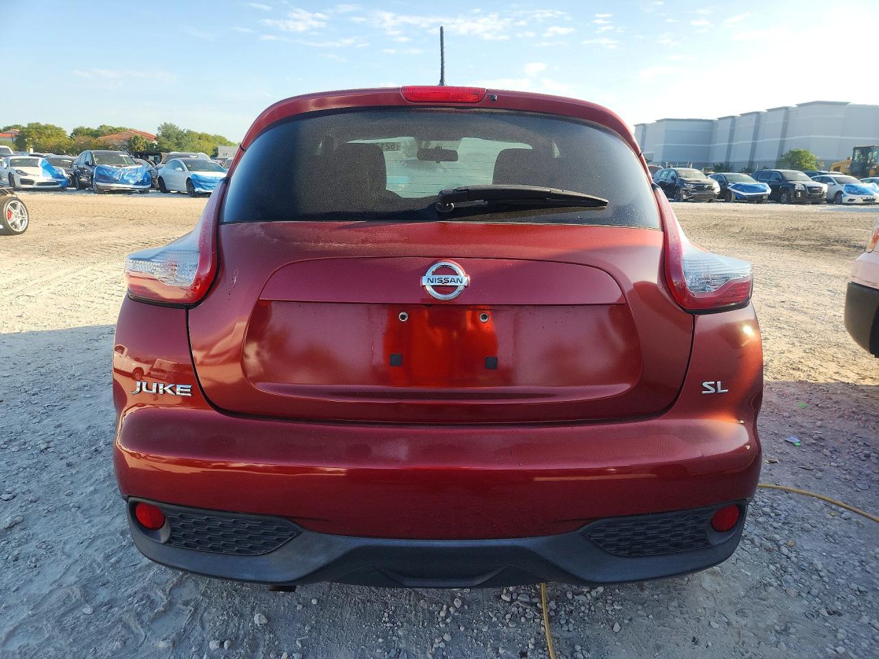 2015 NISSAN JUKE