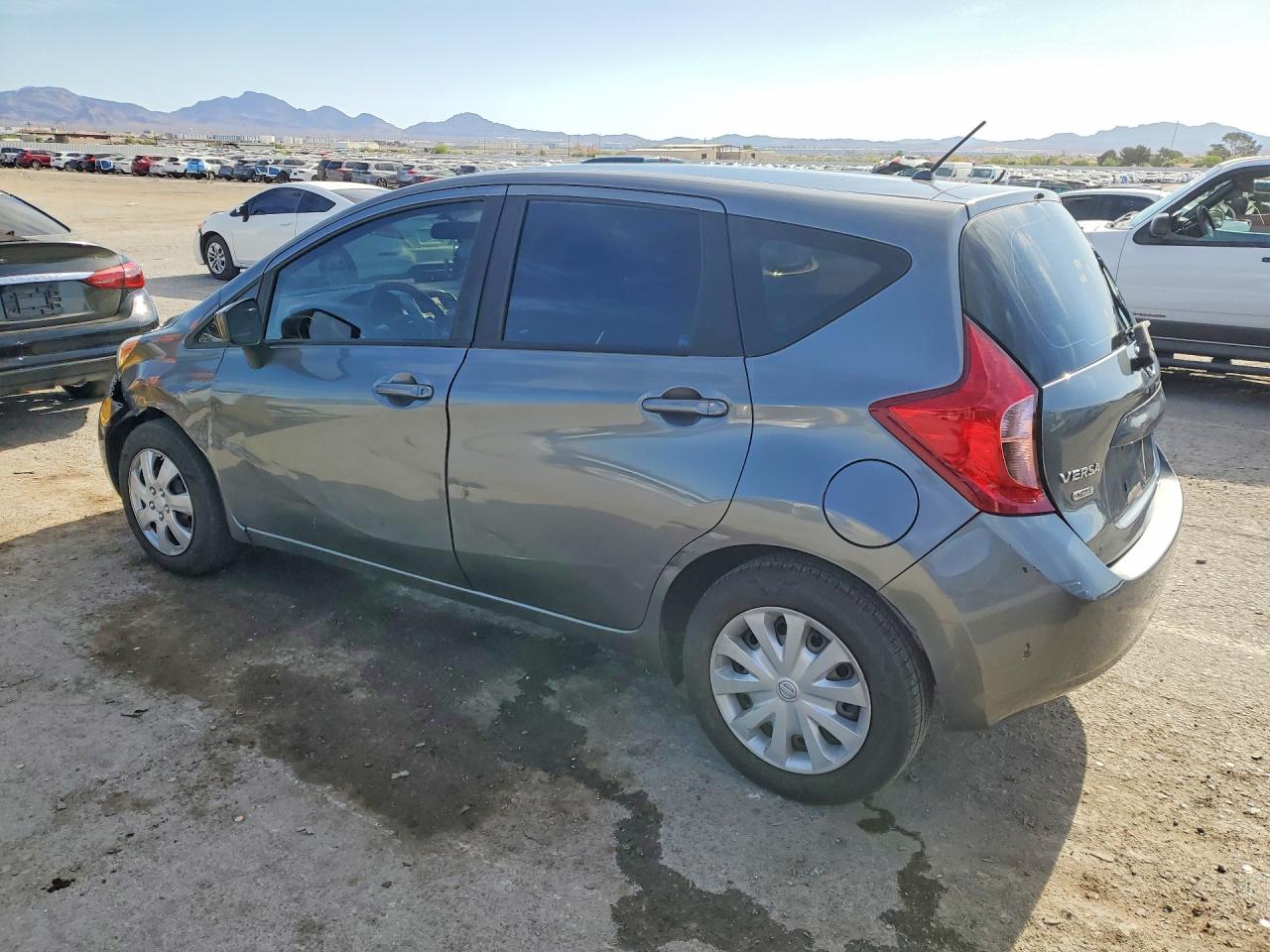2016 NISSAN VERSA