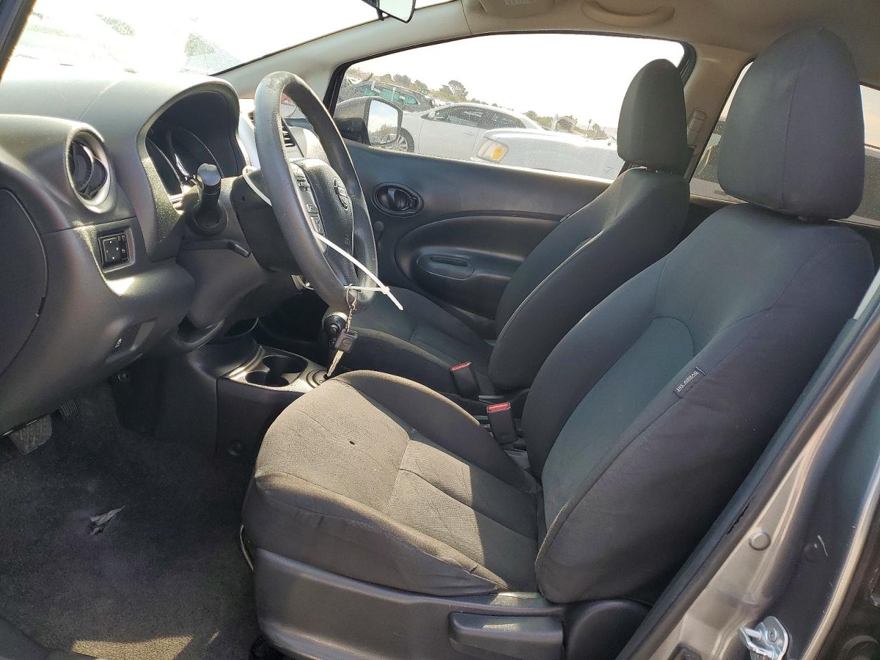2016 NISSAN VERSA