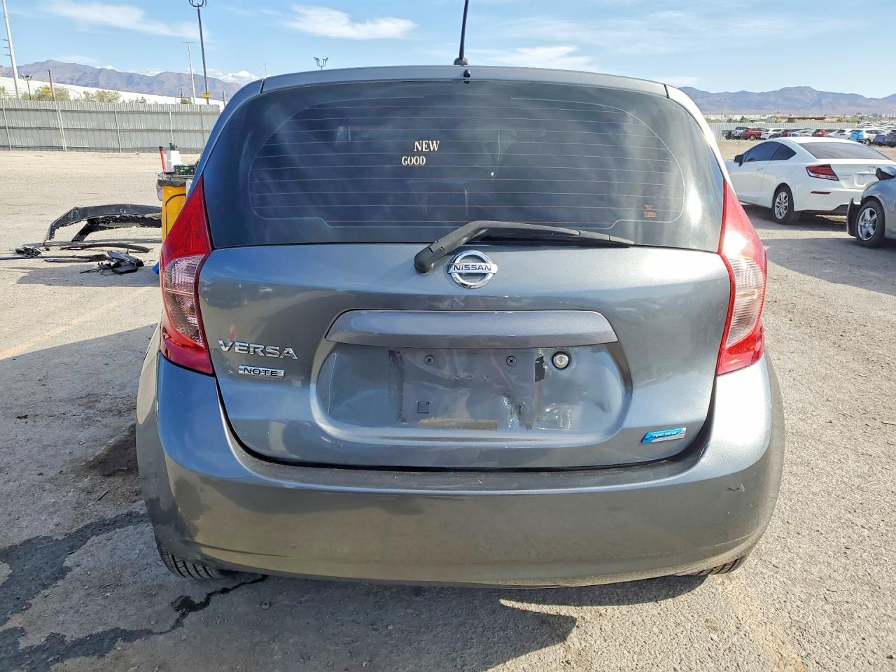 2016 NISSAN VERSA