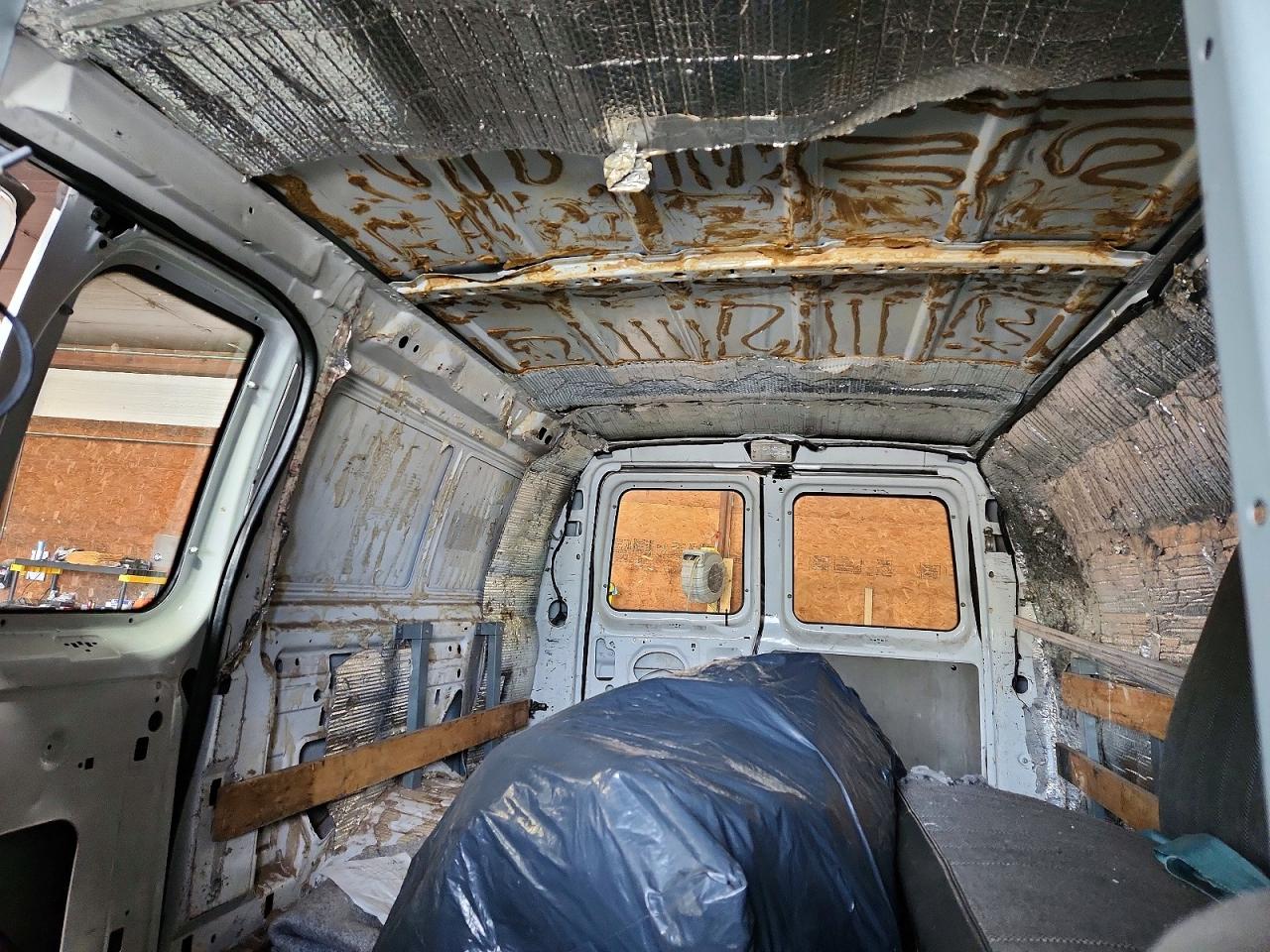 2011 FORD ECONOLINE