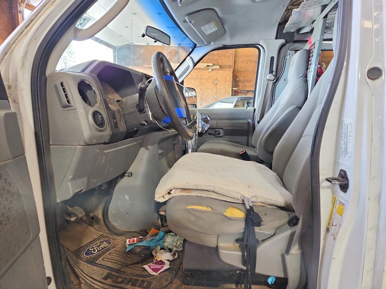 2011 FORD ECONOLINE