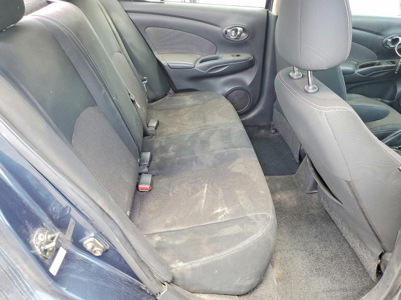 2015 NISSAN VERSA