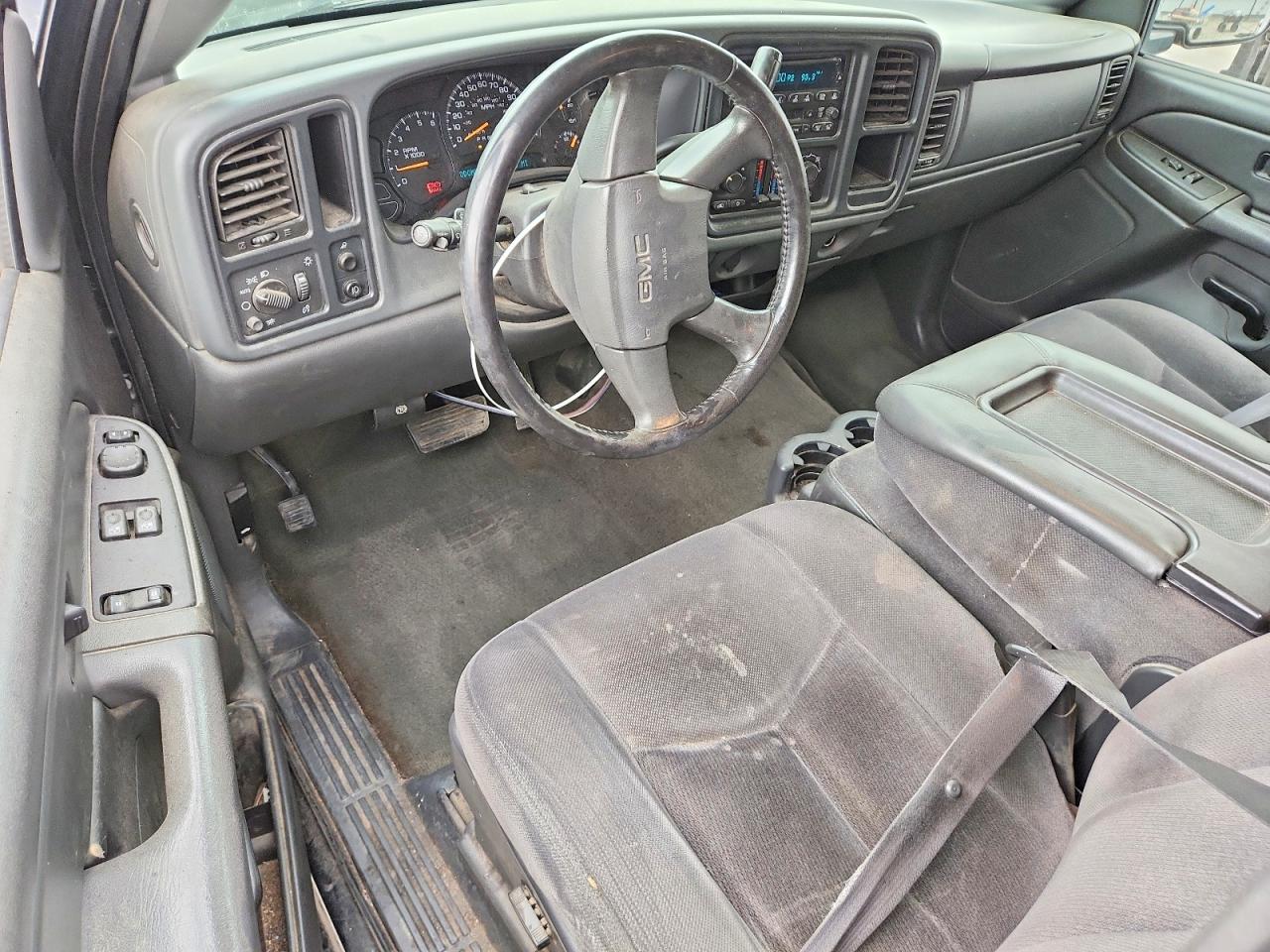2006 GMC SIERRA