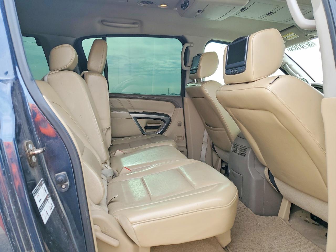 2015 NISSAN ARMADA