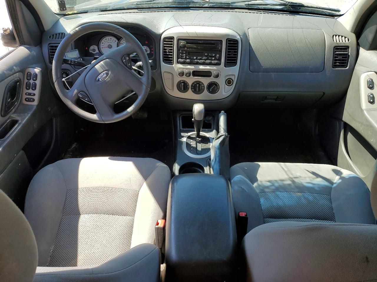 2005 FORD ESCAPE