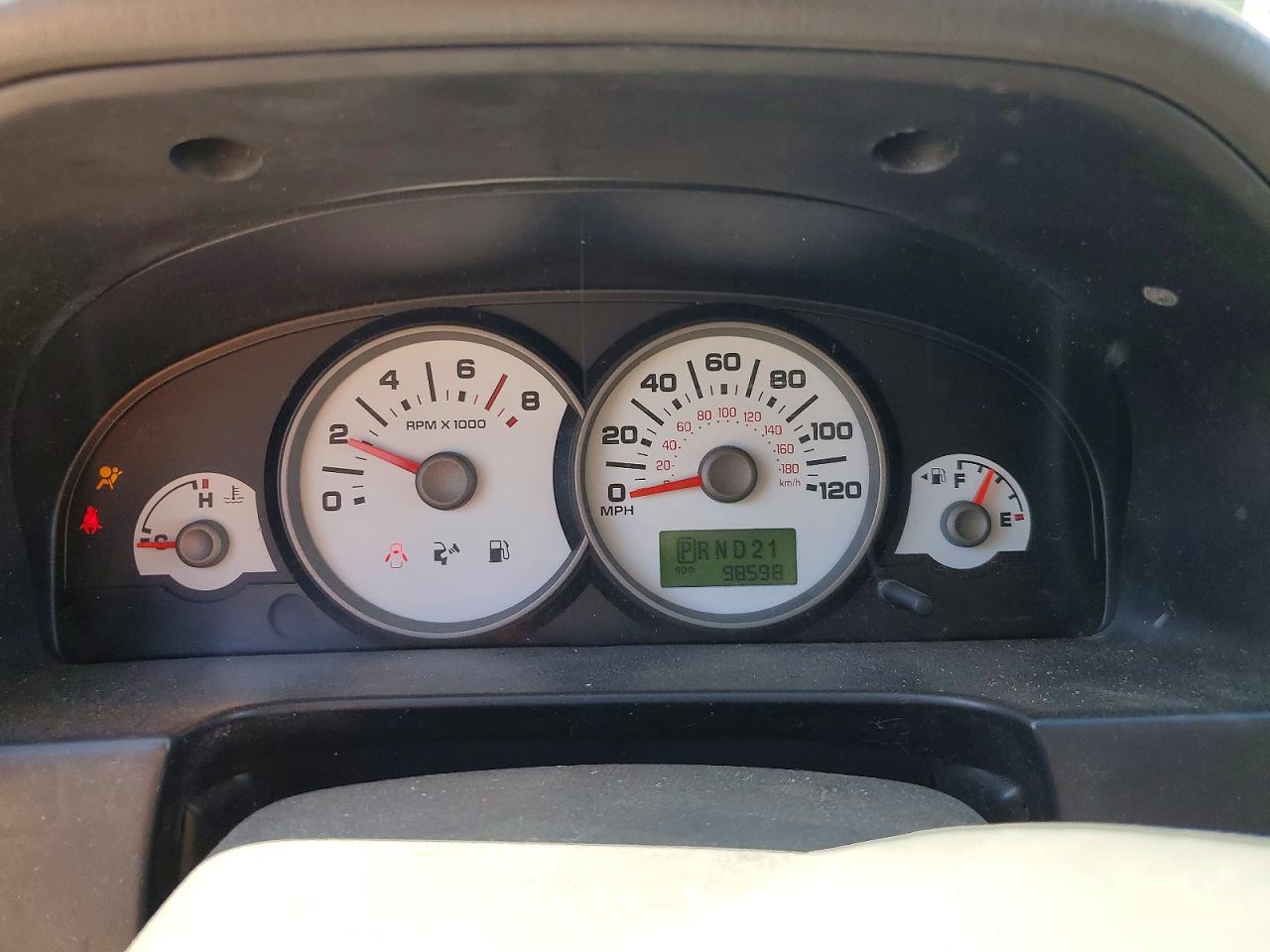 2005 FORD ESCAPE
