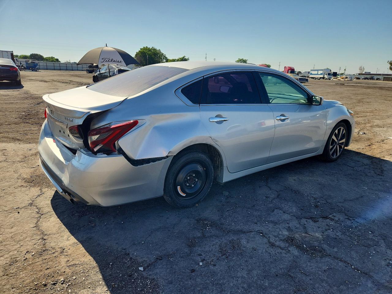 2017 NISSAN ALTIMA