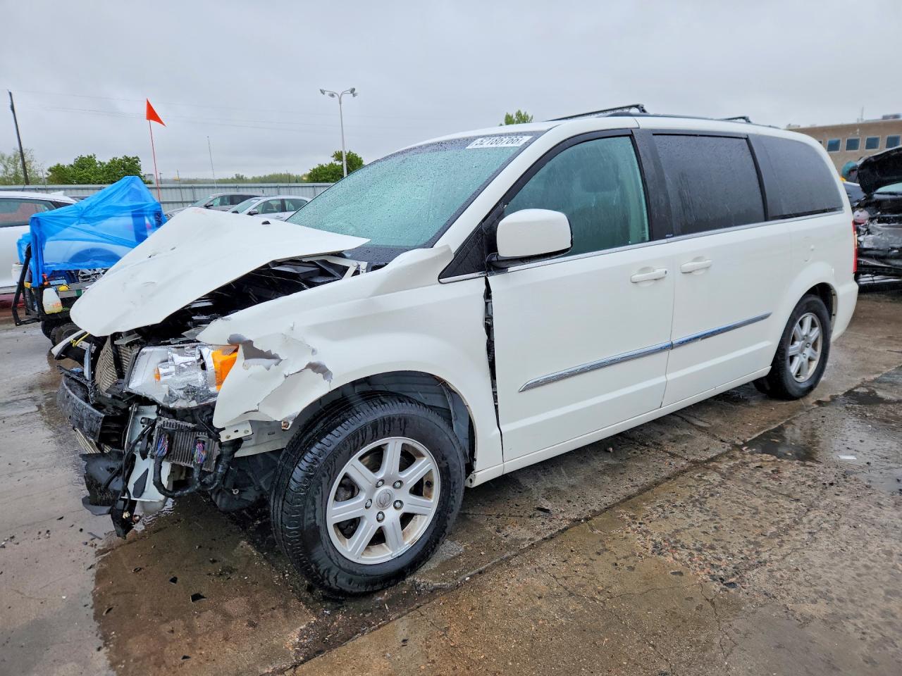 2012 CHRYSLER MINIVAN