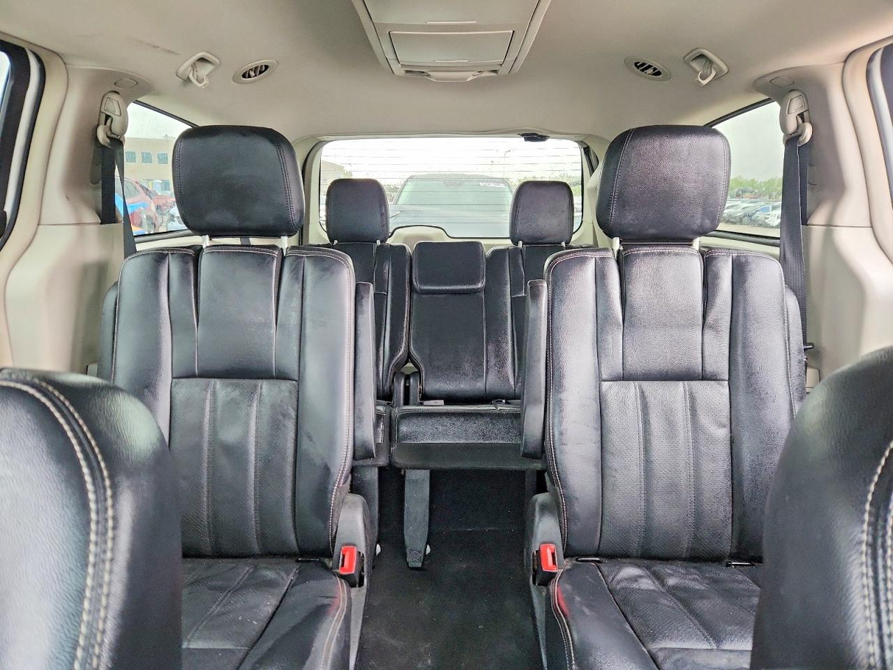 2012 CHRYSLER MINIVAN