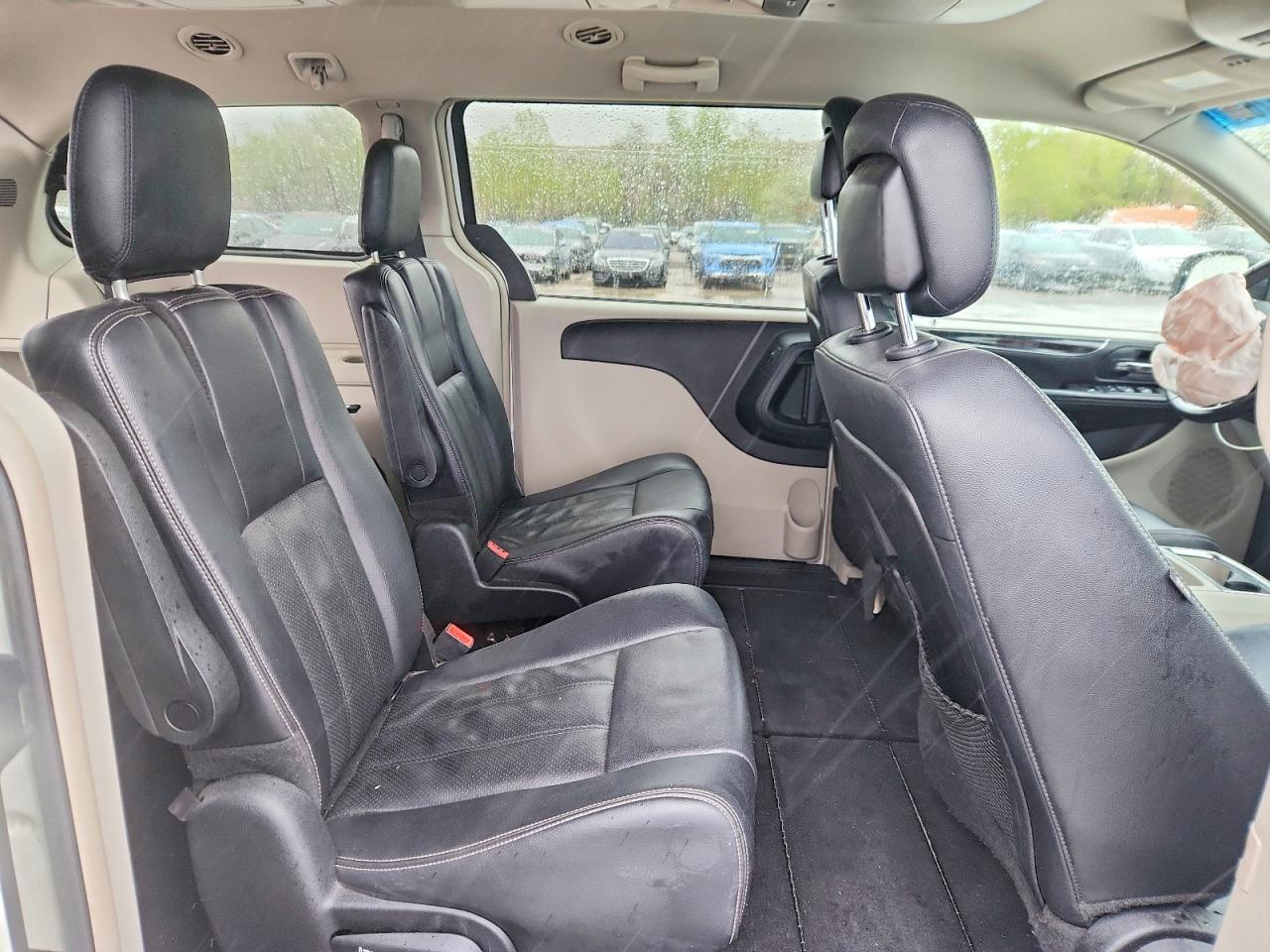 2012 CHRYSLER MINIVAN