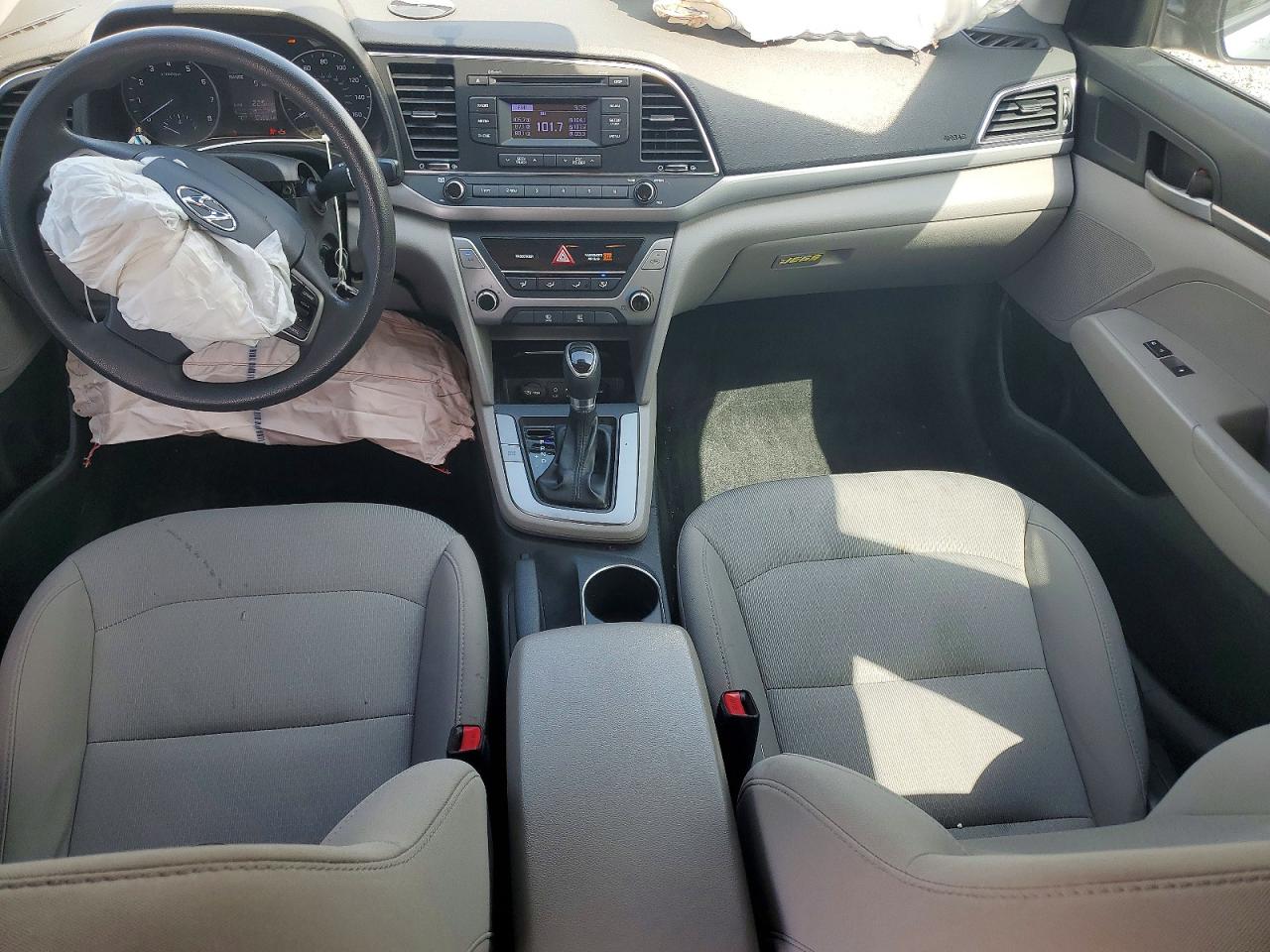 2017 HYUNDAI ELANTRA