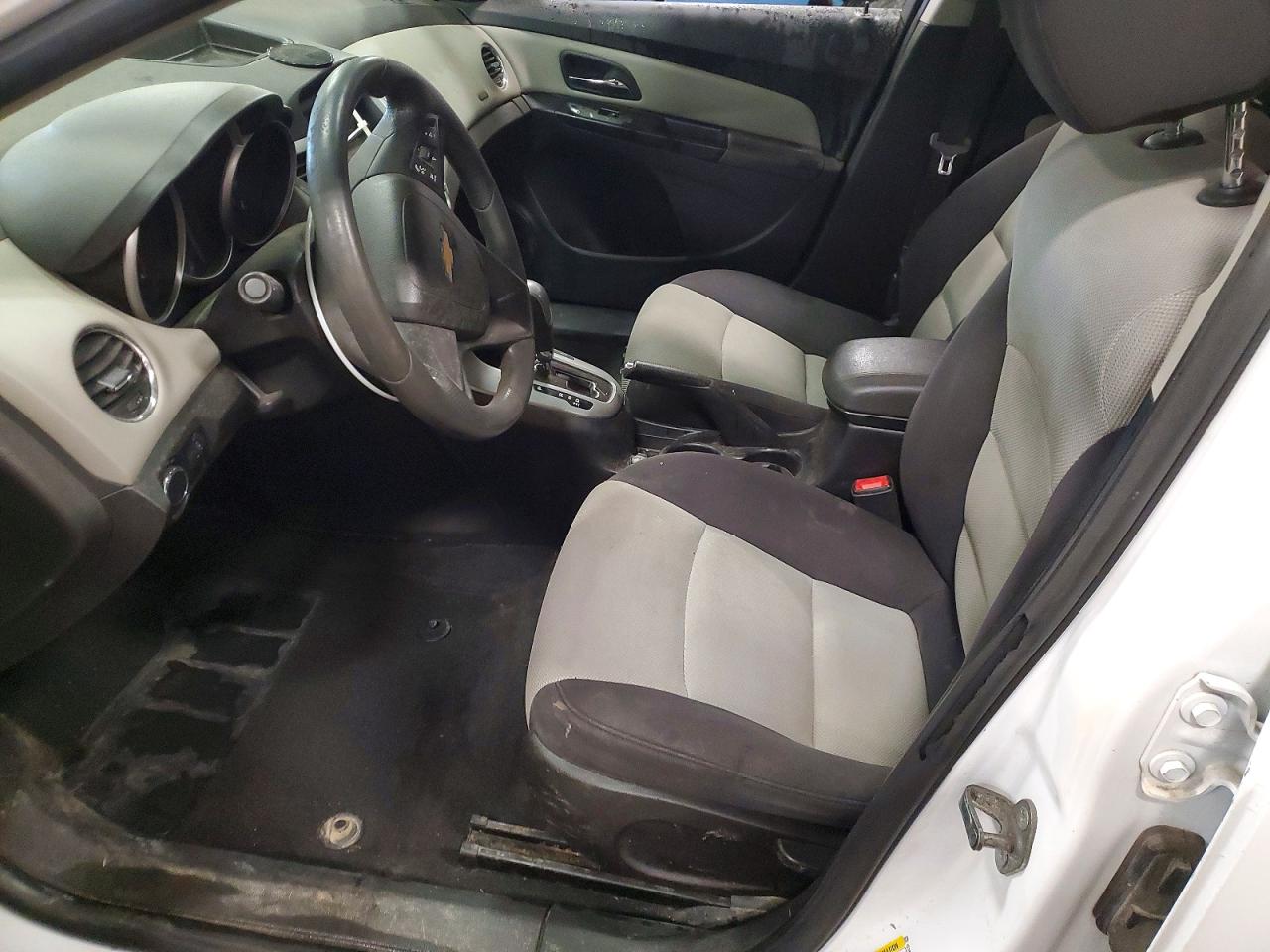 2013 CHEVROLET CRUZE
