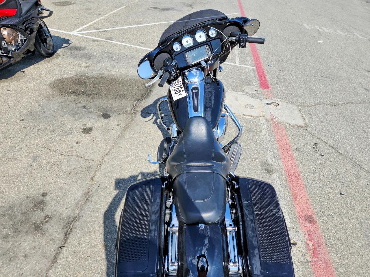 2017 HARLEY-DAVIDSON FL