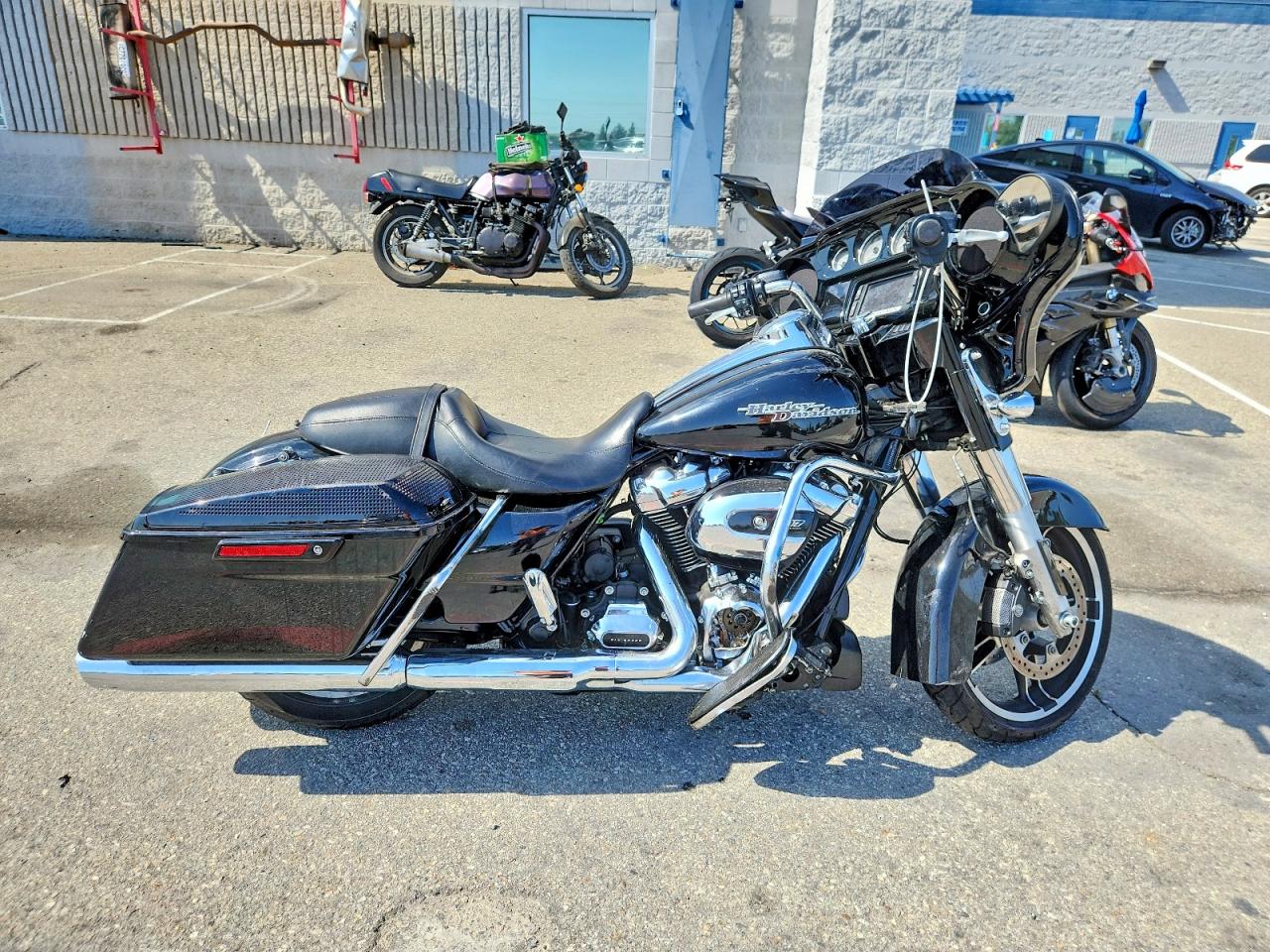 2017 HARLEY-DAVIDSON FL