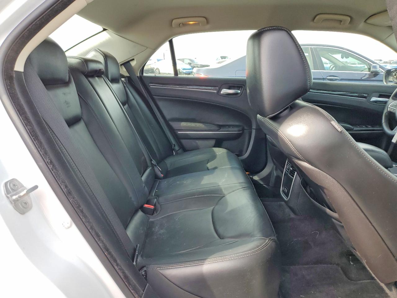 2015 CHRYSLER 300