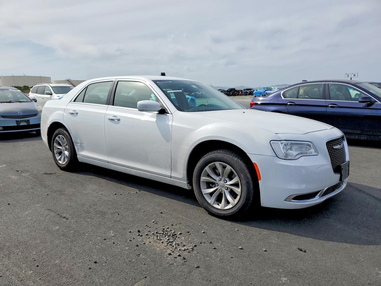 2015 CHRYSLER 300