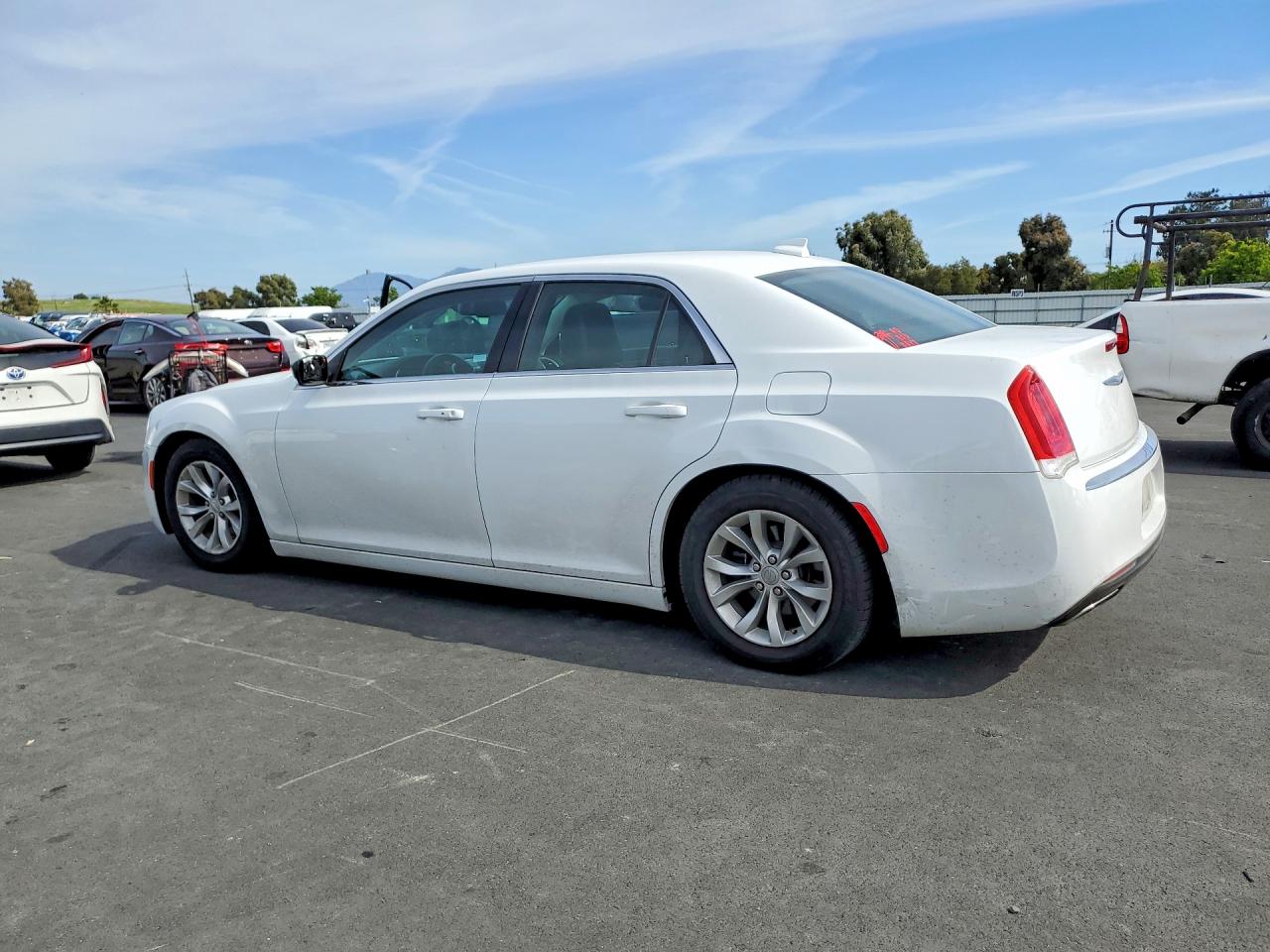 2015 CHRYSLER 300