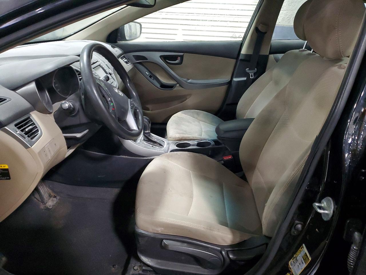 2016 HYUNDAI ELANTRA