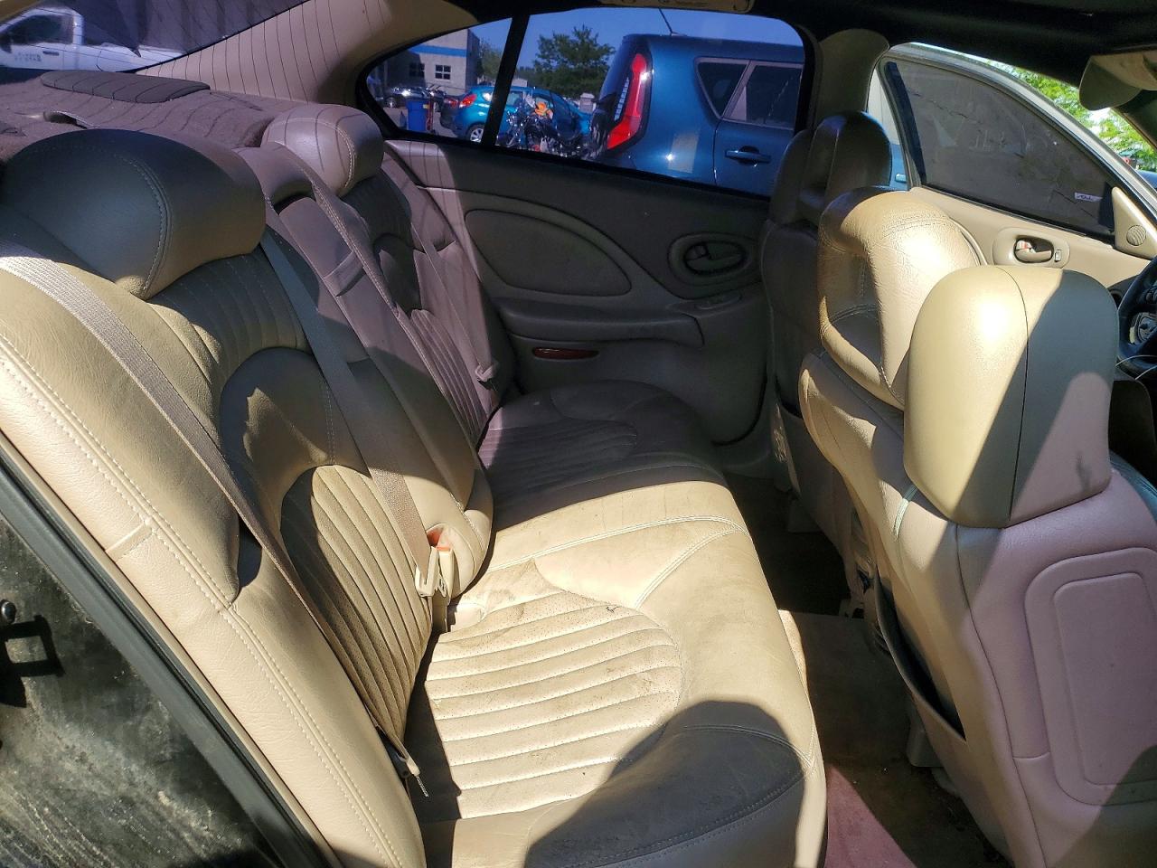 2001 PONTIAC BONNEVILLE