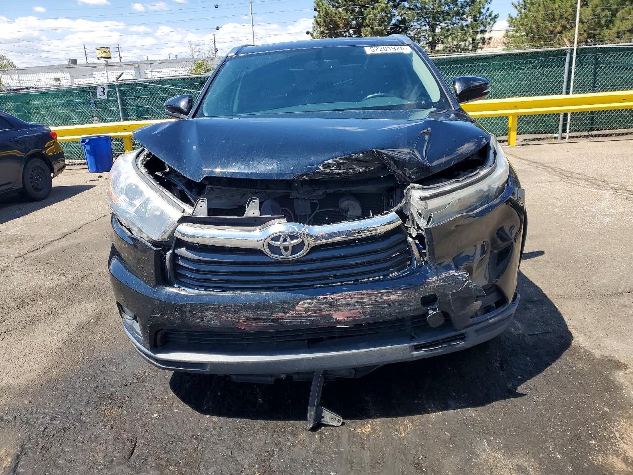 2015 TOYOTA HIGHLANDER