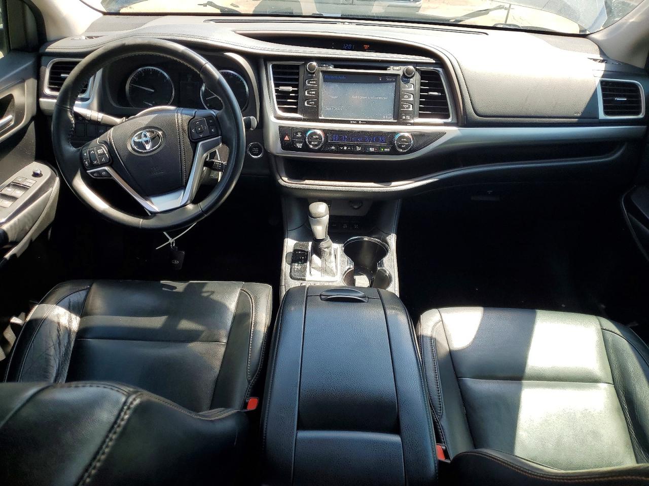2015 TOYOTA HIGHLANDER