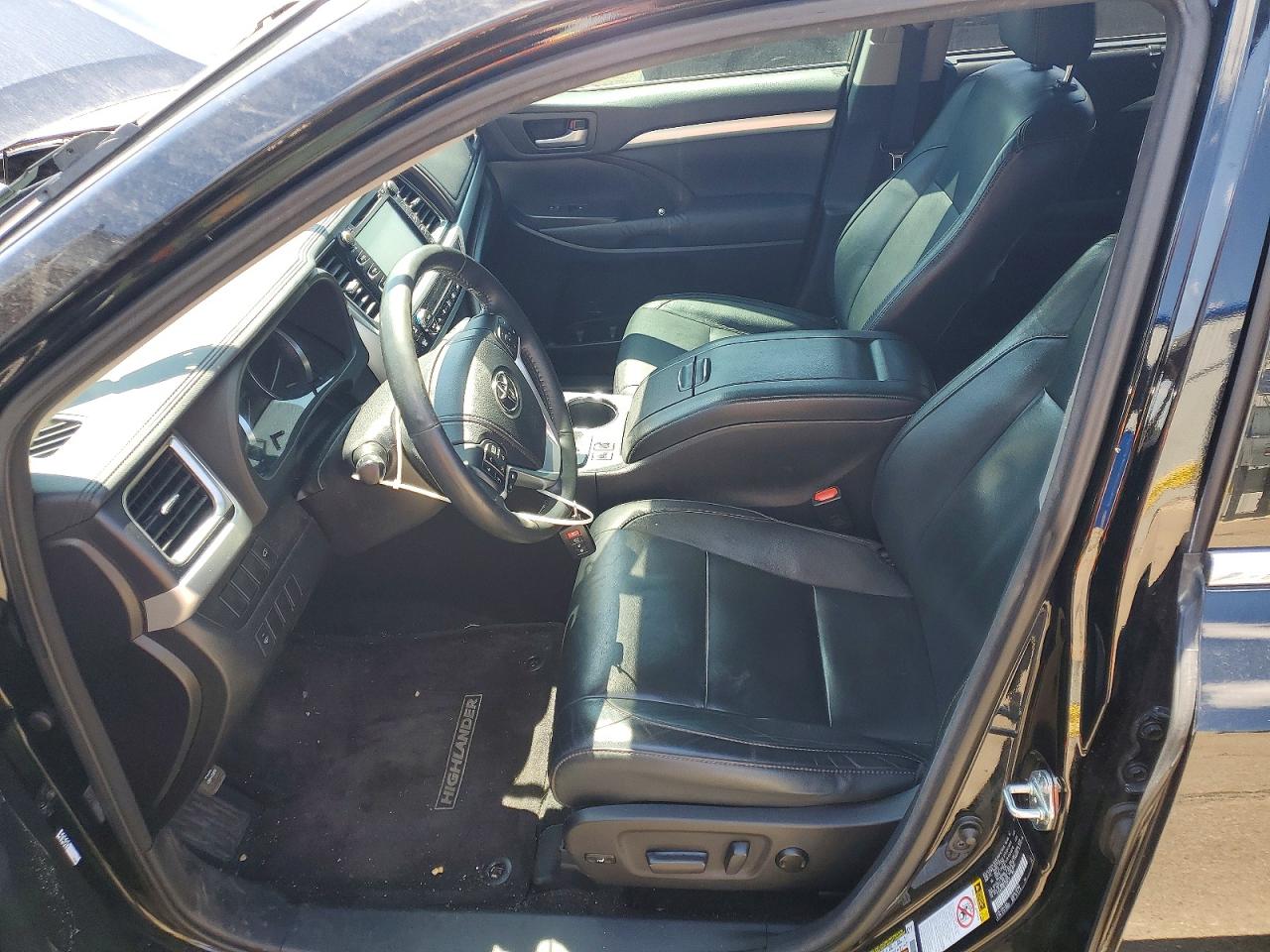 2015 TOYOTA HIGHLANDER