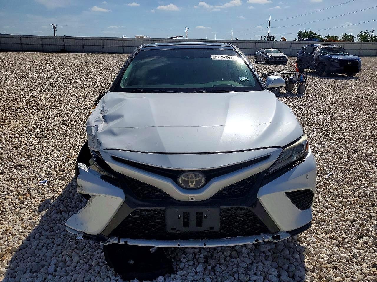 2019 TOYOTA CAMRY