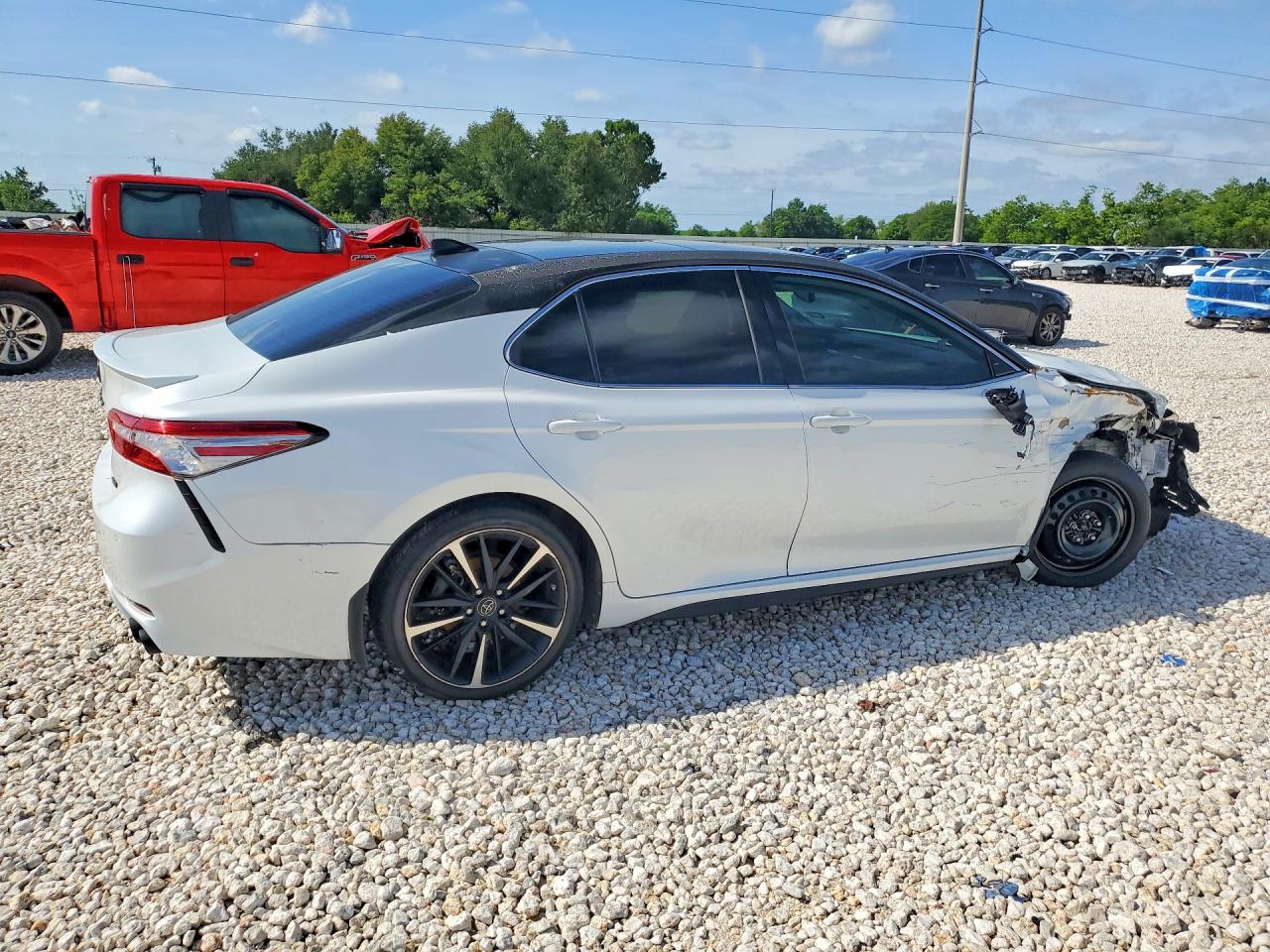 2019 TOYOTA CAMRY