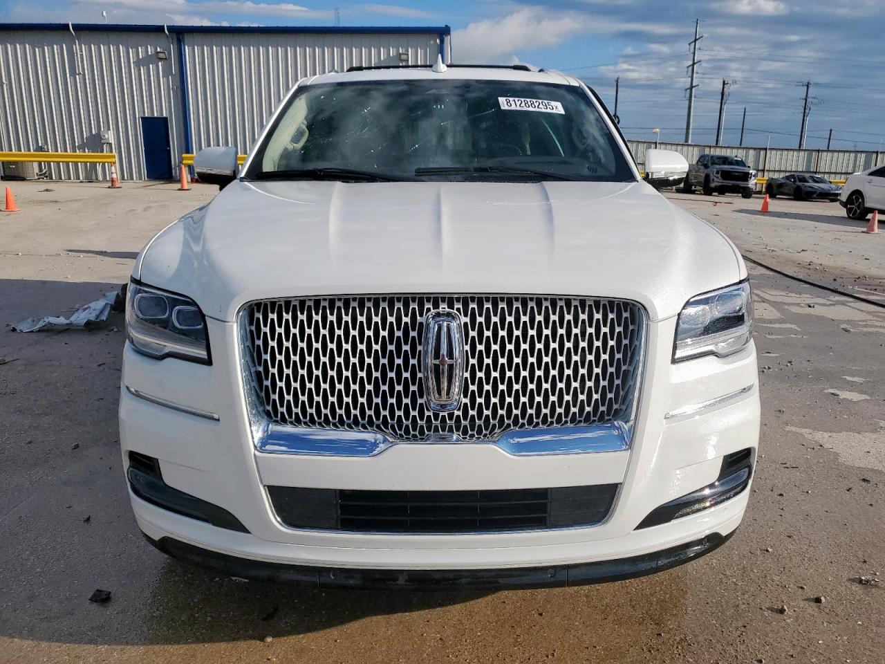 2024 LINCOLN NAVIGATOR
