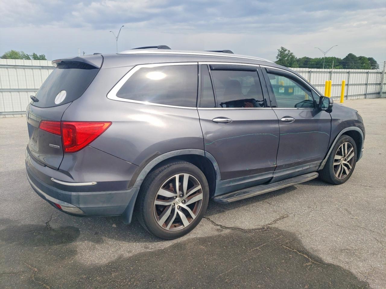 2016 HONDA PILOT