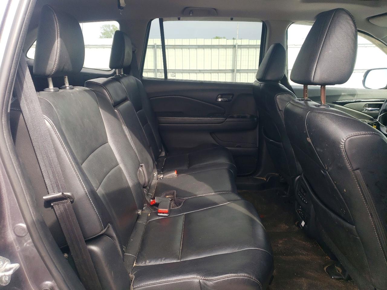 2016 HONDA PILOT